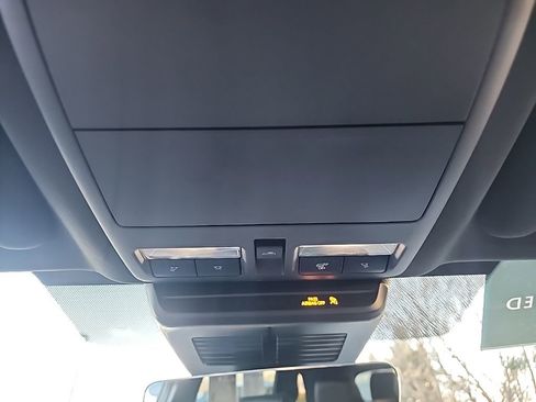 Certified 2025 MAZDA CX-90 3.3 Turbo S w/ Premium Package image 22