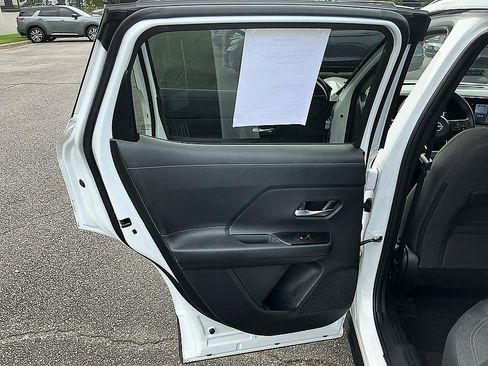 Certified 2025 Nissan Kicks SV w/ SV Premium Package FWD image 22