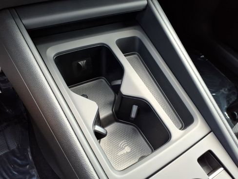 New 2026 Volkswagen Tiguan SE R-Line image 17