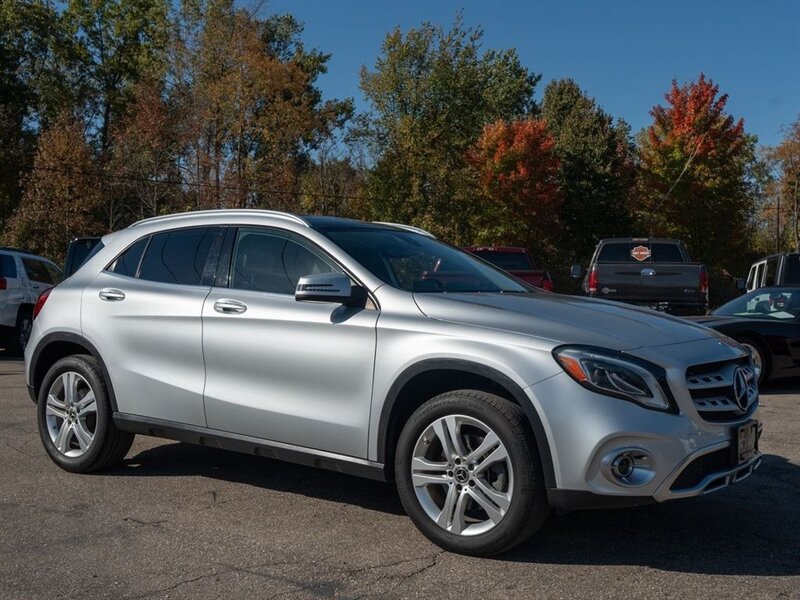 Used 2019 Mercedes-Benz GLA 250 4MATIC image 3