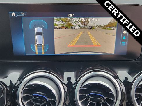 Certified 2025 Mercedes-Benz GLA 250 image 17