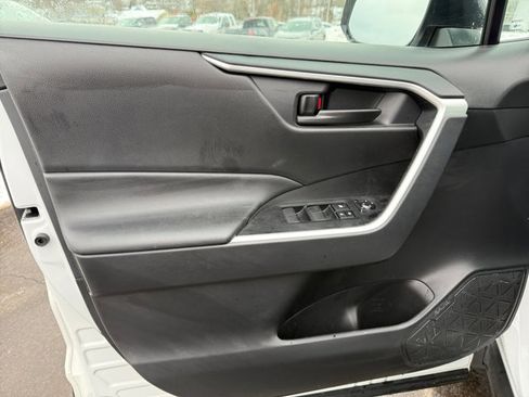 Certified 2024 Toyota RAV4 LE image 23