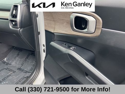 Certified 2023 Kia Sorento S w/ Panoramic Sunroof Package AWD/4WD image 60