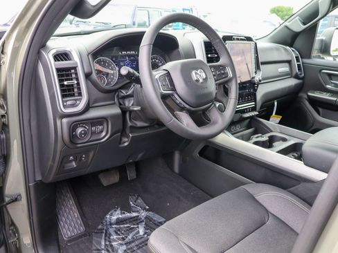 New 2026 RAM 1500 Big Horn AWD/4WD image 3