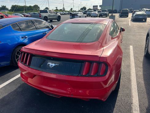 Used 2015 Ford Mustang Coupe RWD image 3