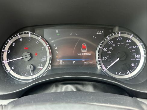 Used 2023 Toyota Highlander LE image 29