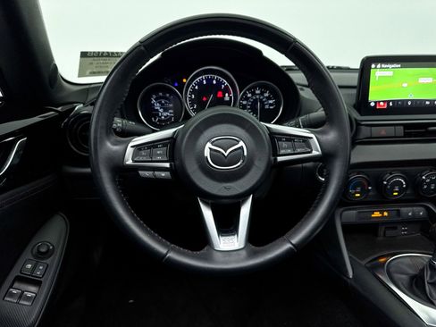 Used 2019 MAZDA MX-5 Miata Club w/ Brembo/BBS Recaro Package image 5