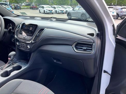 Used 2024 Chevrolet Equinox RS AWD/4WD image 13