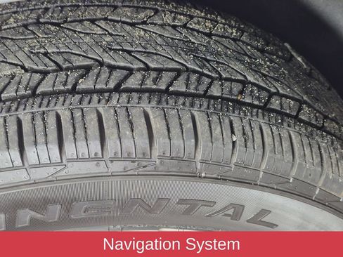 Used 2025 GMC Acadia Denali FWD image 9