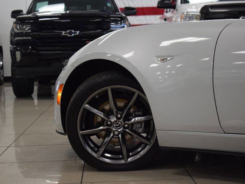 Used 2018 MAZDA MX-5 Miata RF Grand Touring image 13