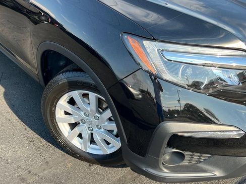 Used 2019 Honda Pilot LX image 2