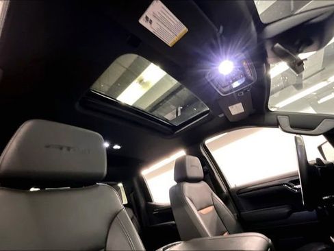 Used 2023 GMC Sierra 1500 AT4 w/ Technology Package image 17