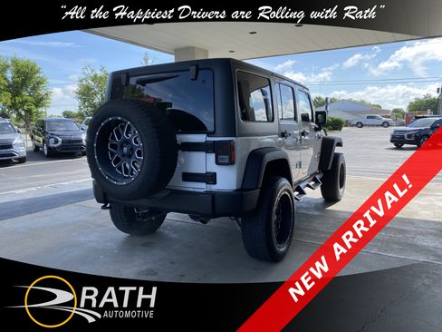 Used 2018 Jeep Wrangler Unlimited Sport S AWD/4WD image 6