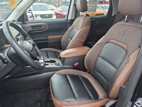 Used 2025 Ford Bronco Sport Outer Banks w/ Outer Banks Tech Package+ image 11