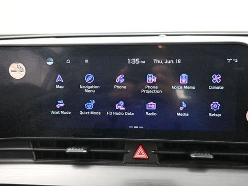 Used 2024 Kia Sportage EX FWD image 23