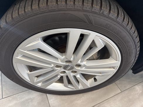 Used 2019 Audi Q5 2.0T Premium Plus w/ Premium Plus Package image 9