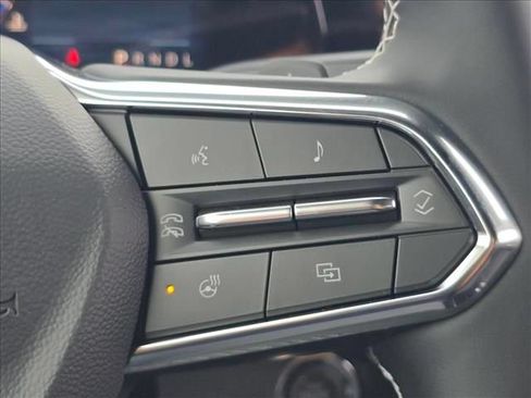 New 2026 Chevrolet Traverse LT w/ Driver Confidence Package FWD image 25