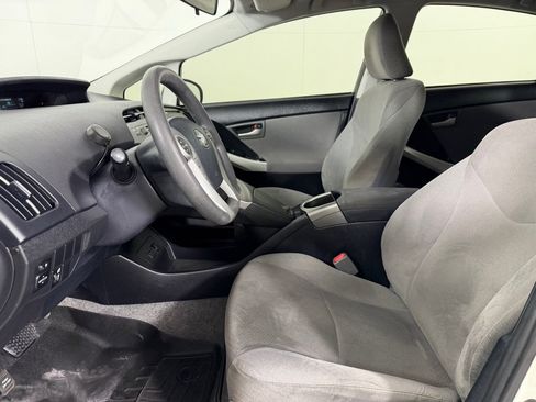 Used 2015 Toyota Prius Two FWD image 12