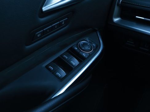 Used 2024 Cadillac XT4 Premium Luxury image 24