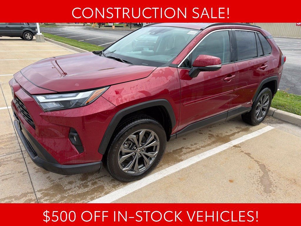 Used 2022 Toyota RAV4 XLE Premium AWD/4WD image 1