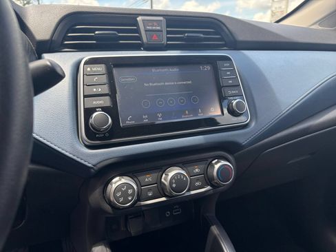 Used 2025 Nissan Versa SV FWD image 20