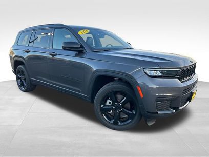 Used 2023 Jeep Grand Cherokee L Laredo