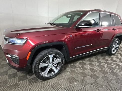 Used 2024 Jeep Grand Cherokee Limited 4xe w/ Luxury Tech Group II AWD/4WD image 6