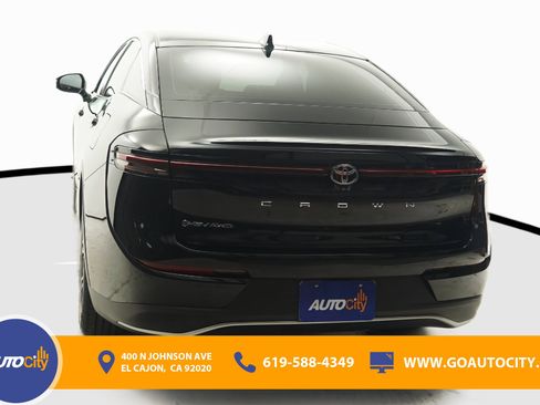 Used 2024 Toyota Crown XLE image 15