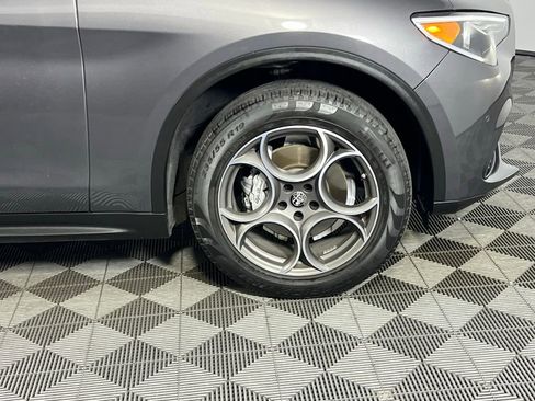 Used 2022 Alfa Romeo Stelvio Sprint image 11