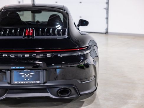 Used 2025 Porsche 911 Carrera S RWD image 13