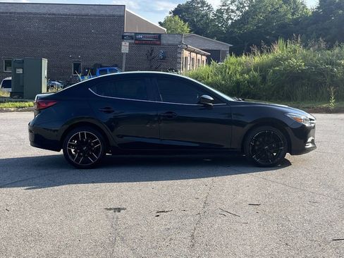 Used 2017 MAZDA MAZDA3 Touring FWD image 4