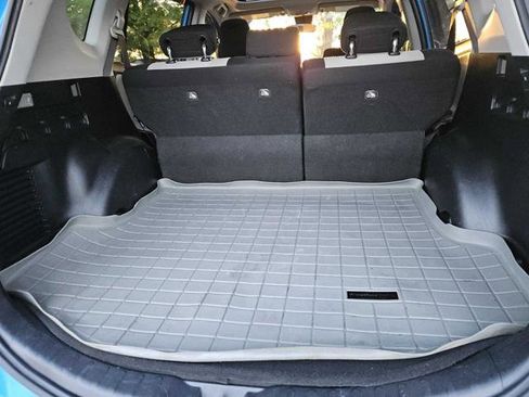 Used 2017 Toyota RAV4 XLE image 12