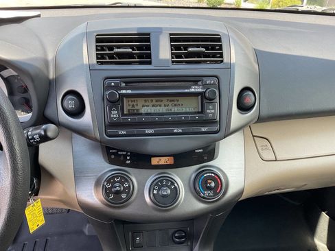 Used 2012 Toyota RAV4 4WD w/ Value Pkg image 19
