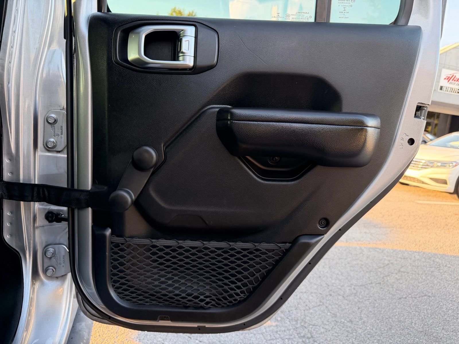 Used 2018 Jeep Wrangler Unlimited Sport AWD/4WD image 29