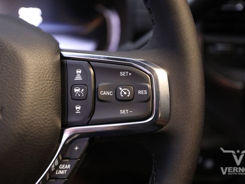 New 2025 RAM 3500 Laramie image 27