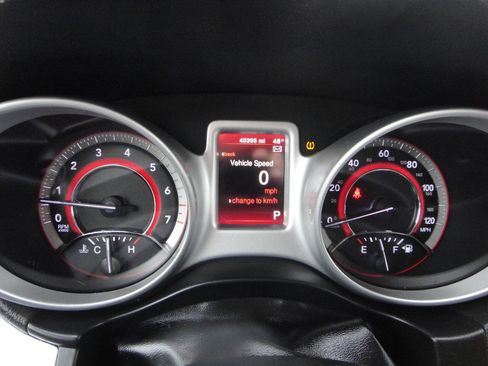 Used 2017 Dodge Journey SE w/ Flexible Seating Group FWD image 9
