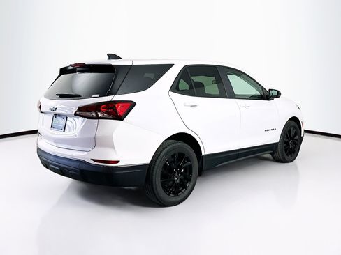 Used 2023 Chevrolet Equinox LS w/ LS Convenience Package FWD image 9