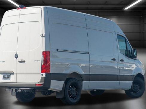 Used 2024 Mercedes-Benz Sprinter 144 Cargo image 10