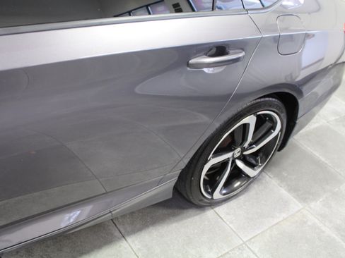 Used 2018 Honda Accord Sport image 34