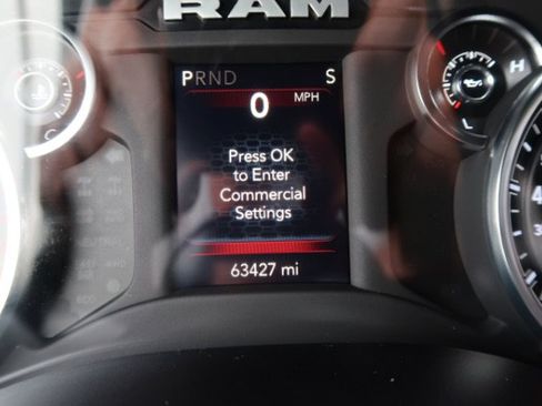 Used 2024 RAM 5500 Tradesman w/ Chrome Appearance Group AWD/4WD image 13