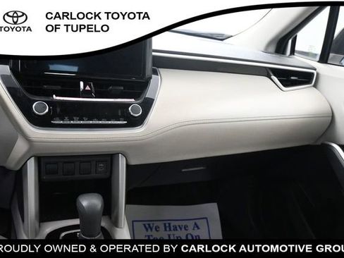 Used 2025 Toyota Corolla Cross L FWD image 26