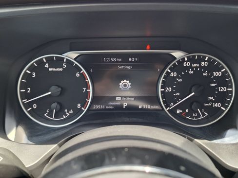 Used 2023 Nissan Rogue SV FWD image 12