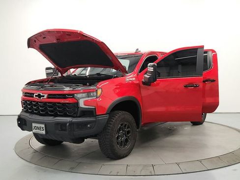 Used 2023 Chevrolet Silverado 1500 ZR2 w/ ZR2 Bison Edition image 11