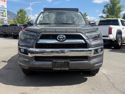 Used 2018 Toyota 4Runner Limited AWD/4WD image 81