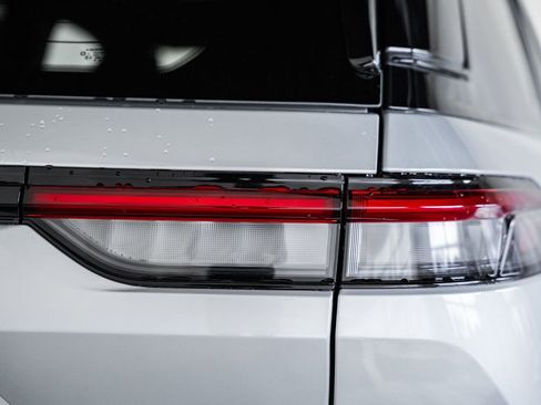 New 2025 Jeep Grand Cherokee Limited image 6