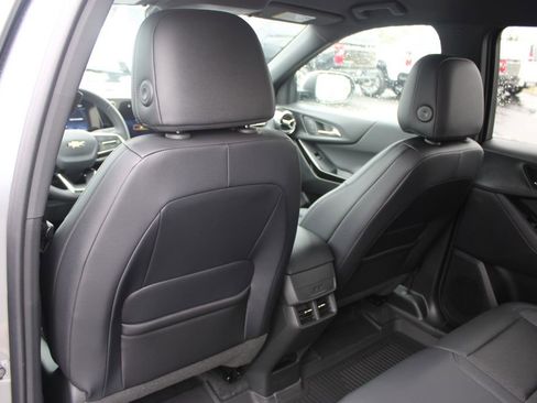 New 2026 Chevrolet Equinox LT FWD image 25