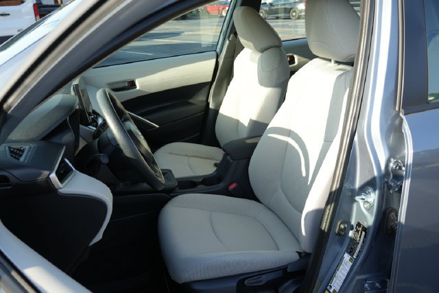 Used 2026 Toyota Corolla Cross L FWD image 19