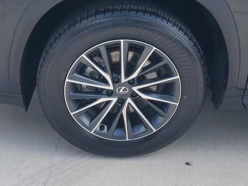 Used 2025 Lexus NX 250 FWD w/ Towing Package (2000 Lbs) image 6