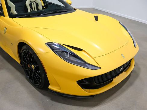 Used 2022 Ferrari 812 GTS image 84