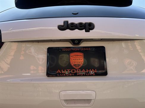 Used 2014 Jeep Grand Cherokee SRT w/ Trailer Tow Group IV AWD/4WD image 12